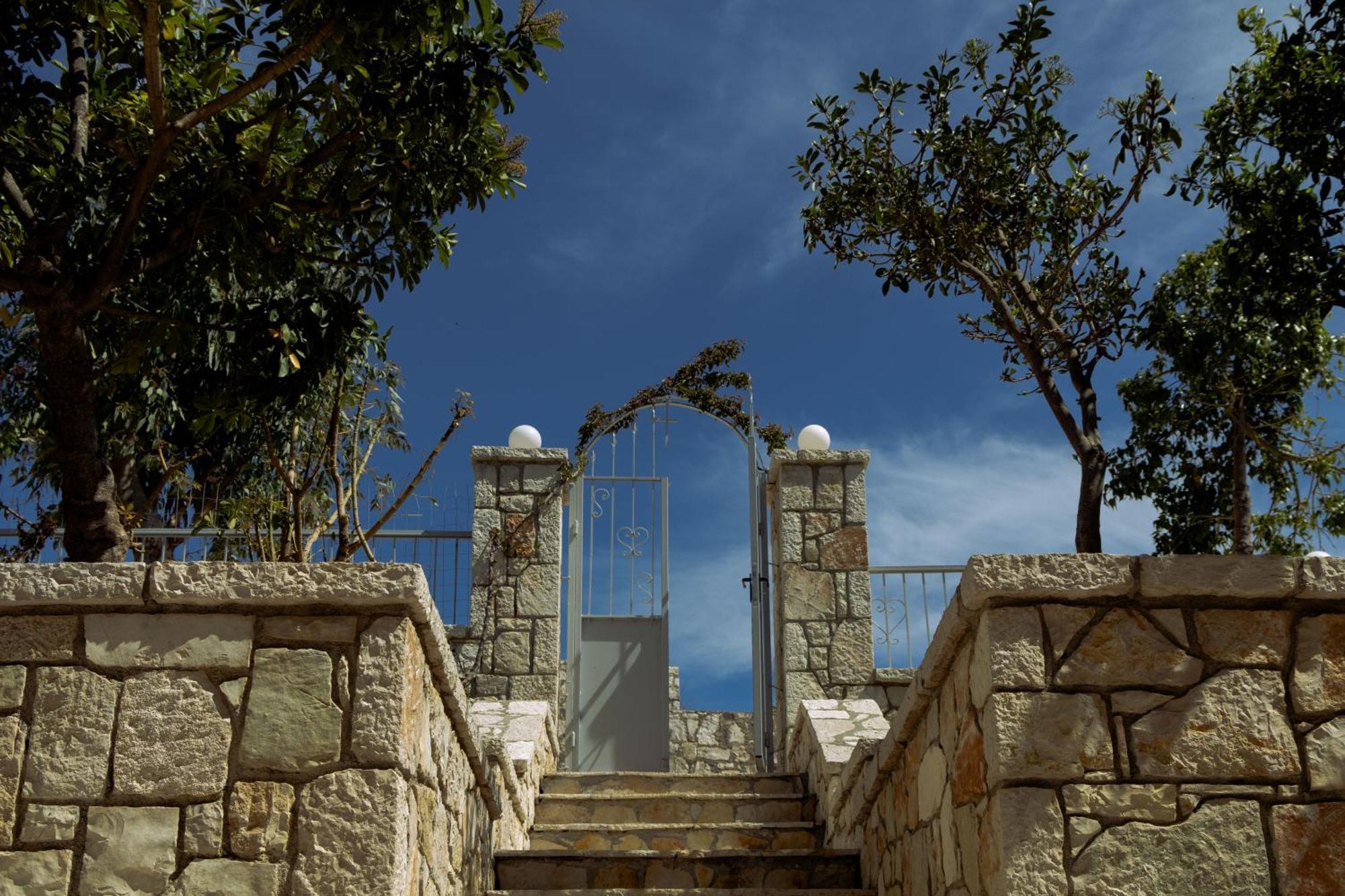 Sunset Serenity Himare Exterior photo
