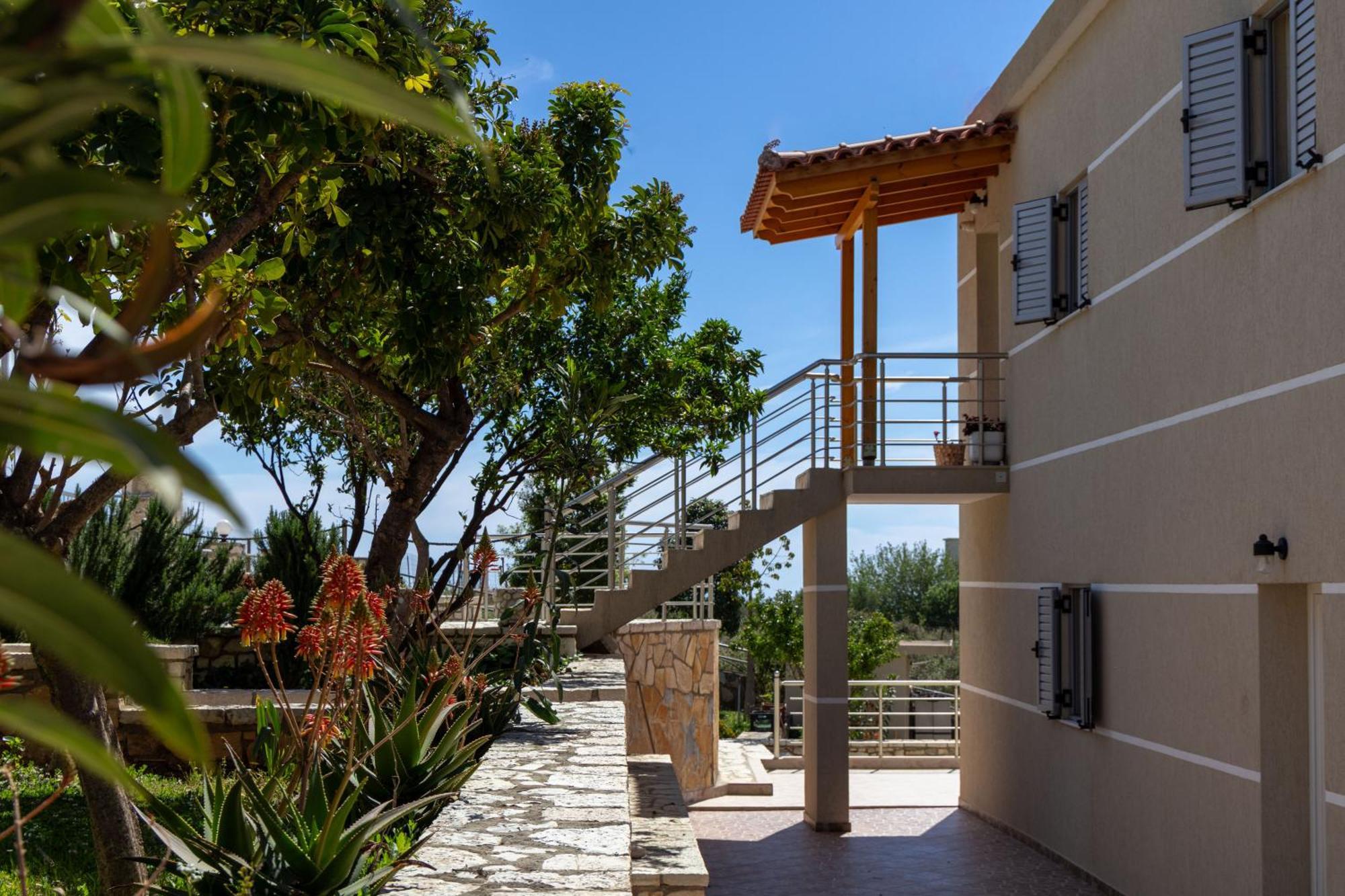 Sunset Serenity Himare Exterior photo