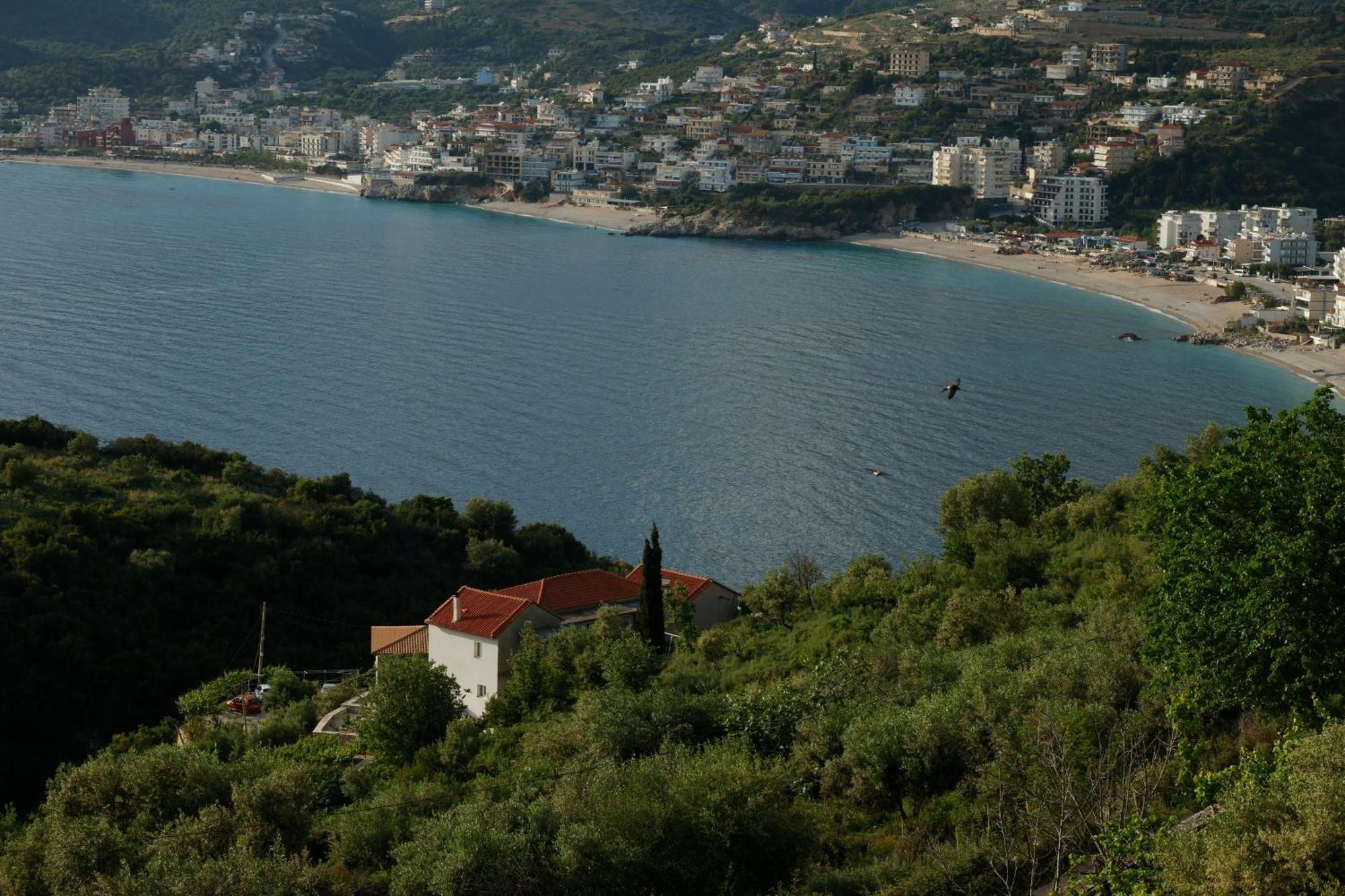 Sunset Serenity Himare Exterior photo